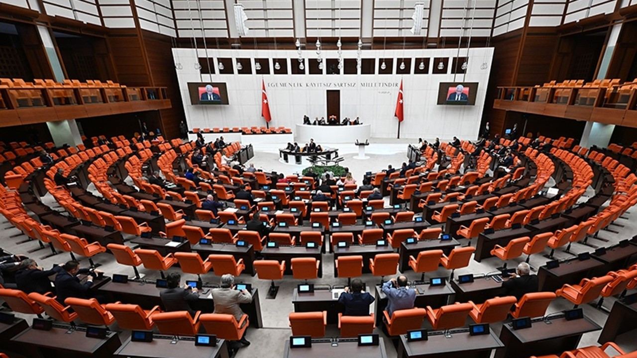 Ozgur ozel hakkinda dokunulmazlik tezkeresi tbmmye sunuldu TTlcnZiL
